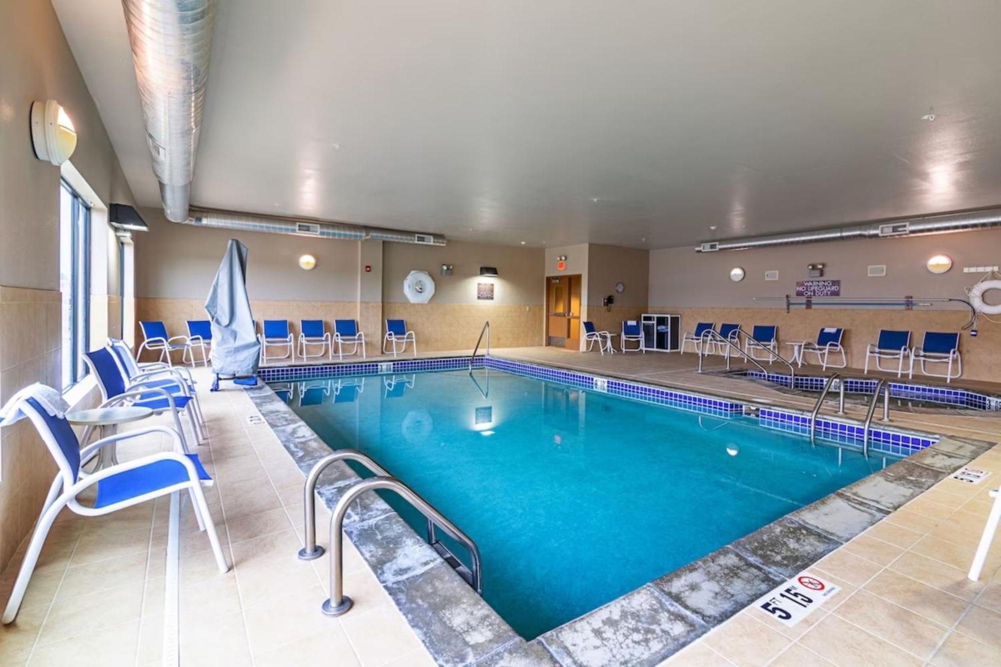 Sonesta Essential Minot Otel Dış mekan fotoğraf