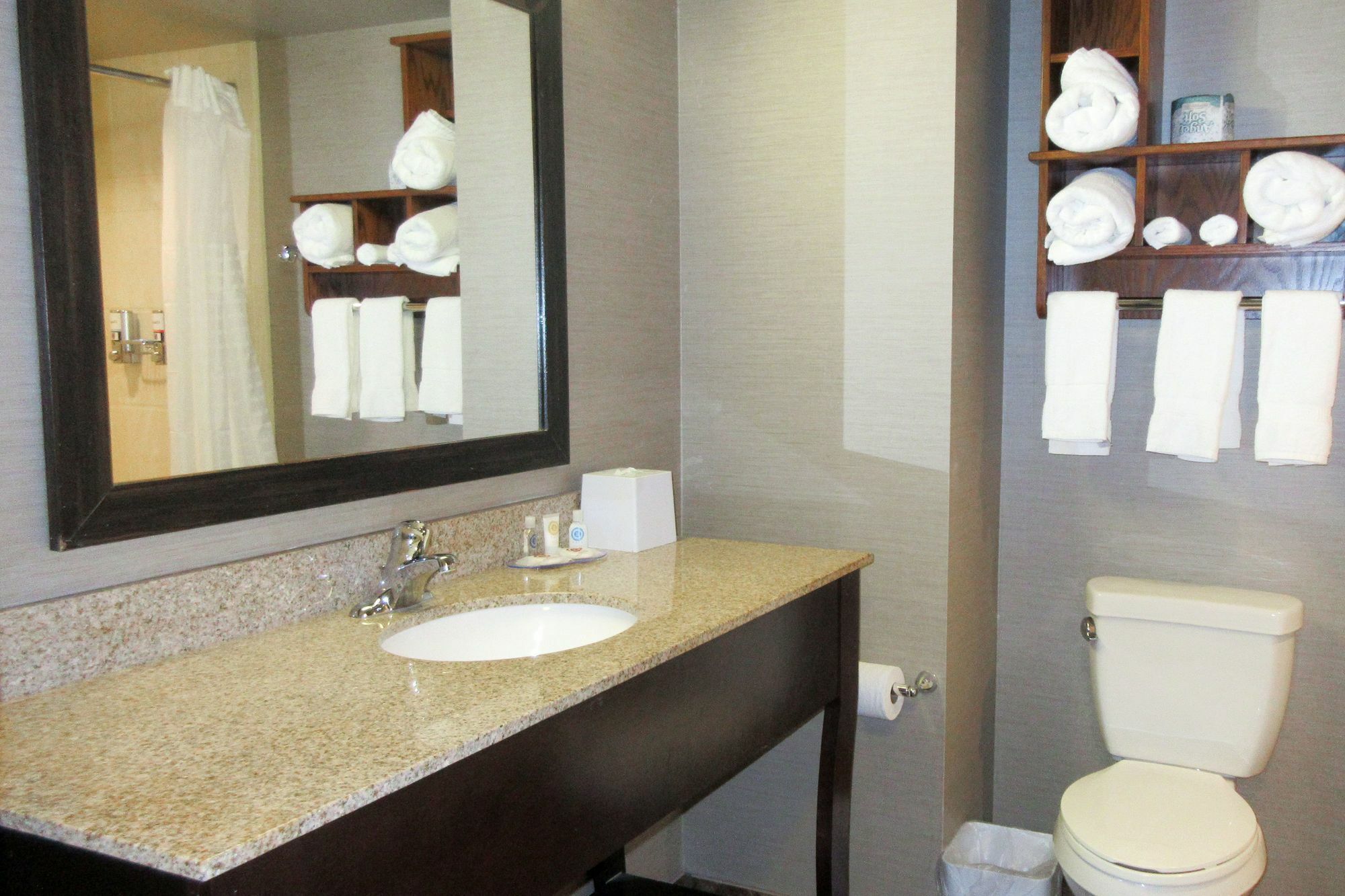 Sonesta Essential Minot Otel Dış mekan fotoğraf